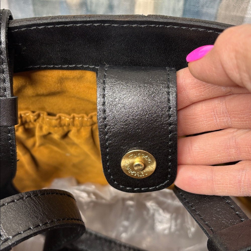Patricia Nash Black Leather Tote - Picture 8 of 8